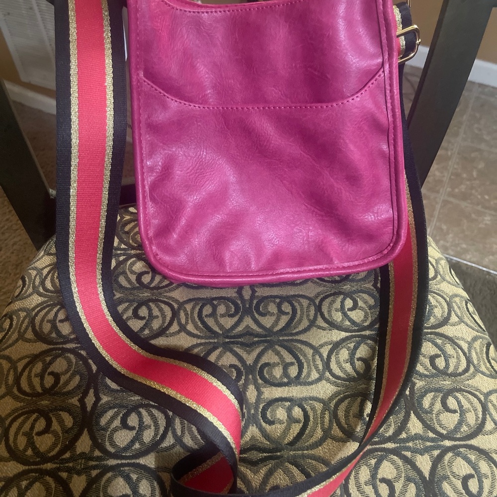 Ah-dorned Purse